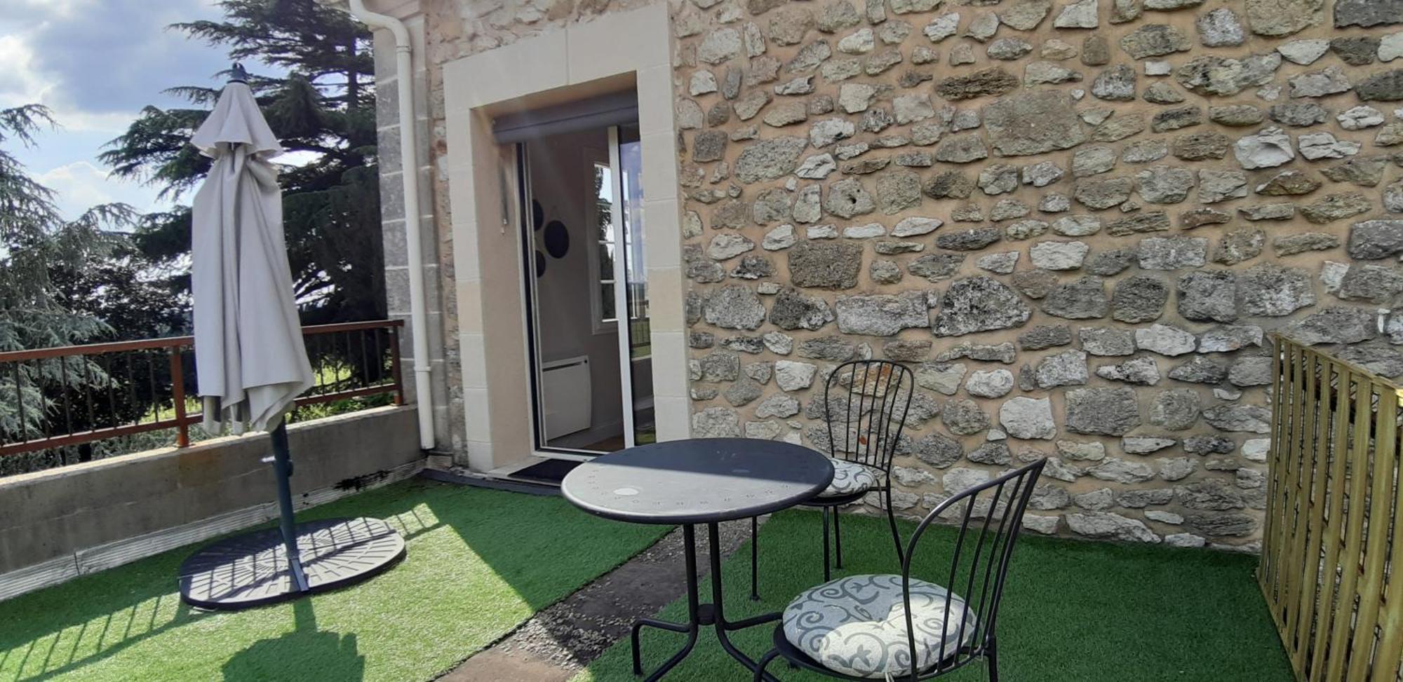 Bed and Breakfast A L'Ombre De La Treille -Proche Saint-Emilion Экстерьер фото