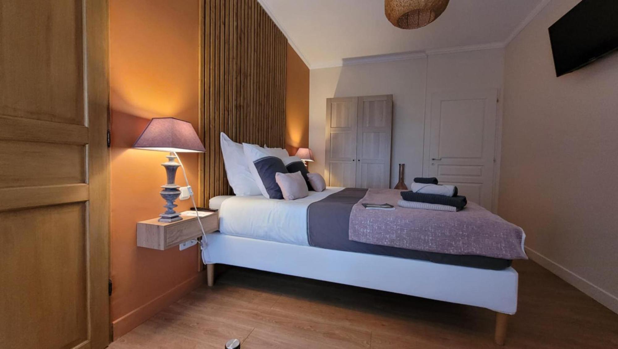 Bed and Breakfast A L'Ombre De La Treille -Proche Saint-Emilion Экстерьер фото