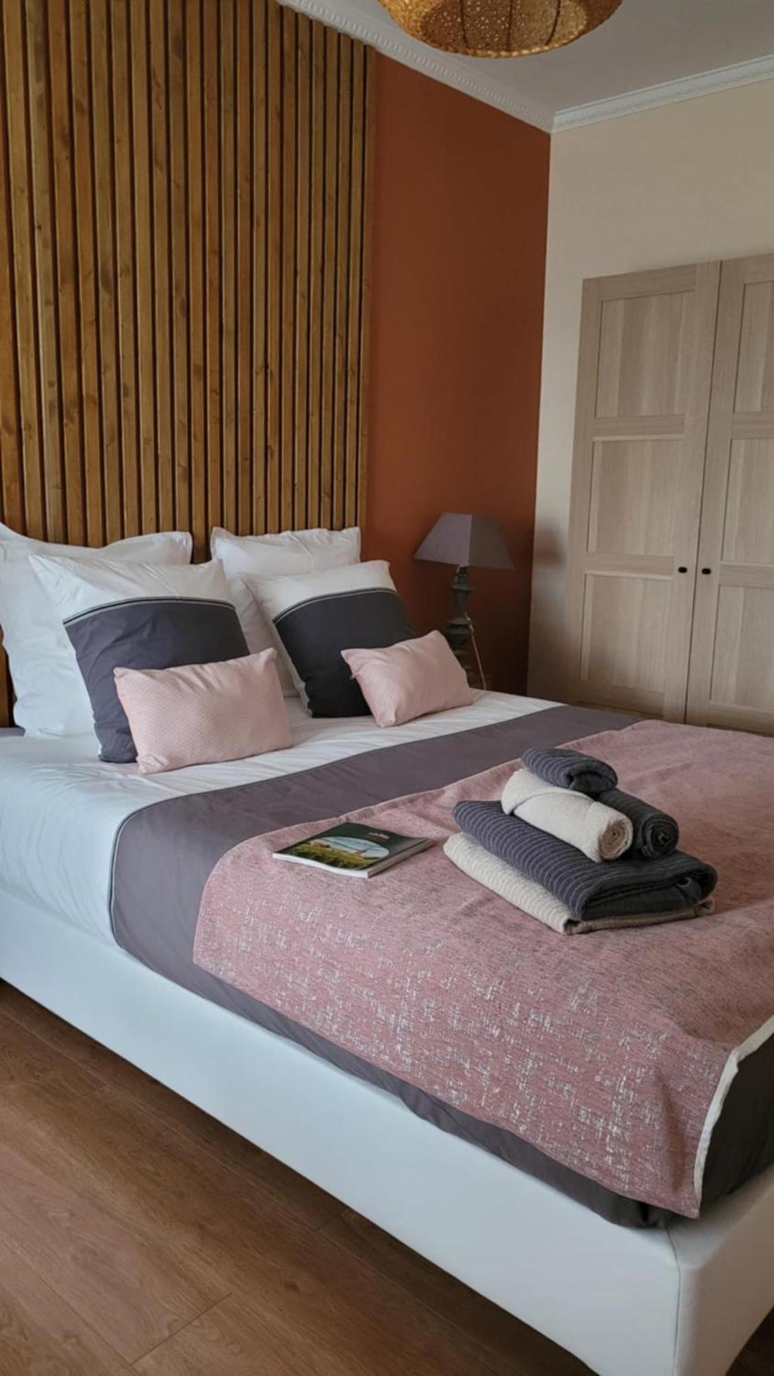Bed and Breakfast A L'Ombre De La Treille -Proche Saint-Emilion Экстерьер фото